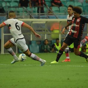 O Vitória se afunda a cada novo desafio