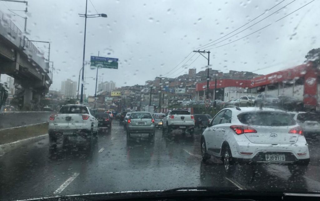 Chuva transforma Salvador em cenário de filme de terror 2 Chuva em Salvador